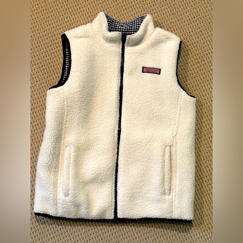 Girls M (10-12) Vineyard Vines Cream Sherpa Reversible Vest
